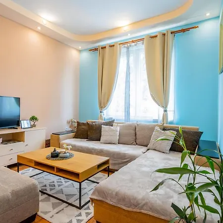 Cozy And Spacious 3bd Flat I 10 Min From Ndk