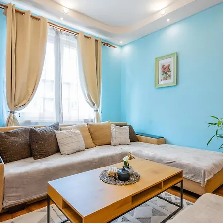 Cozy And Spacious 3bd Flat I 10 Min From Ndk *