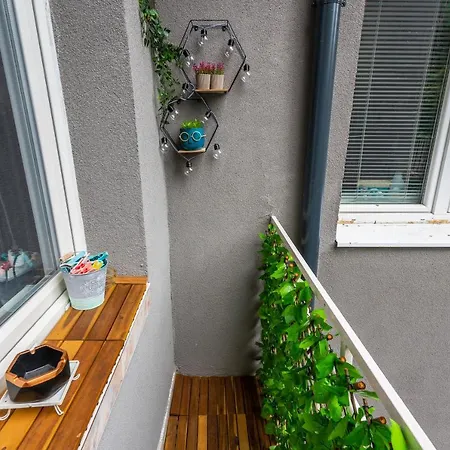 Cozy And Spacious 3bd Flat I 10 Min From Ndk Apartment *