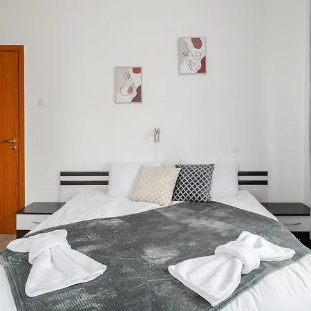 Cozy And Spacious 3bd Flat I 10 Min From Ndk *