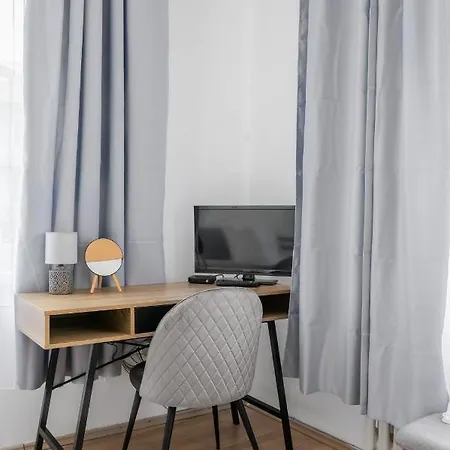 Apartament Cozy And Spacious 3bd Flat I 10 Min From Ndk